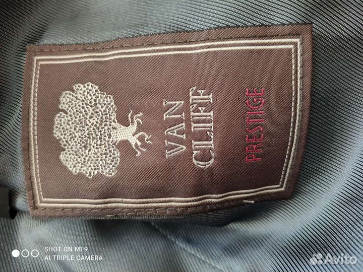 Мужской костюм