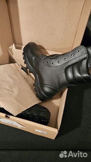 Берцы зимние 44 размер новые