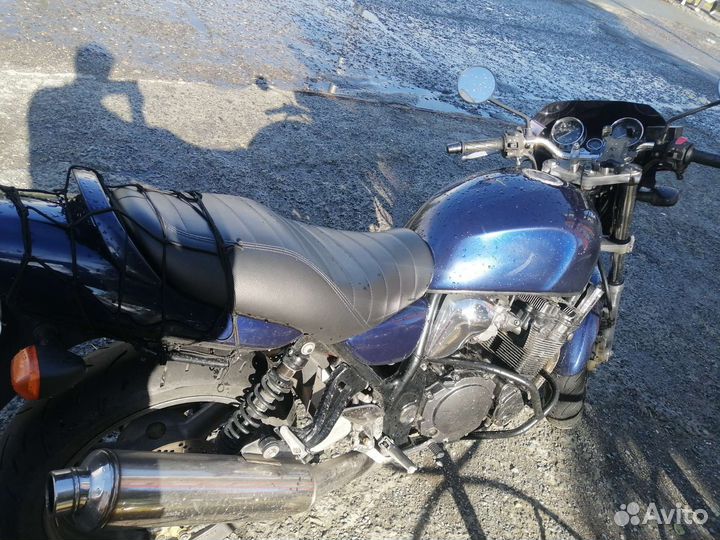 Suzuki inazuma 400