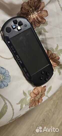 Sony psp E 1008