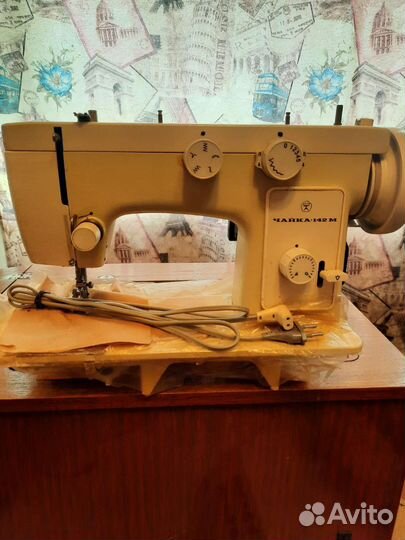Швейная машина Чайка 142