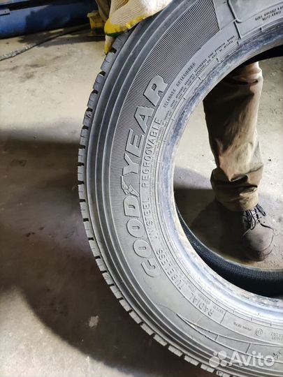 Грузовая шина бу 215 75 R17.5 Bridgestone