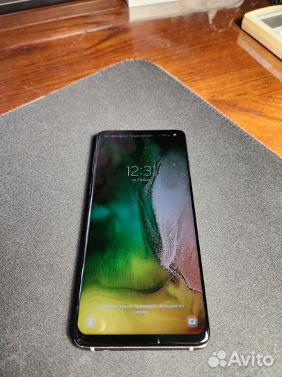 Samsung Galaxy S10, 8/128 ГБ