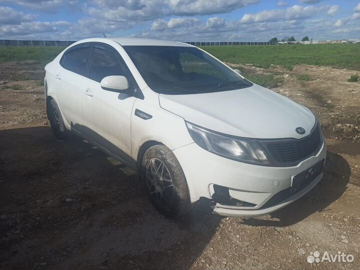 В разборе Kia Rio 3 2013 1.4 МКПП