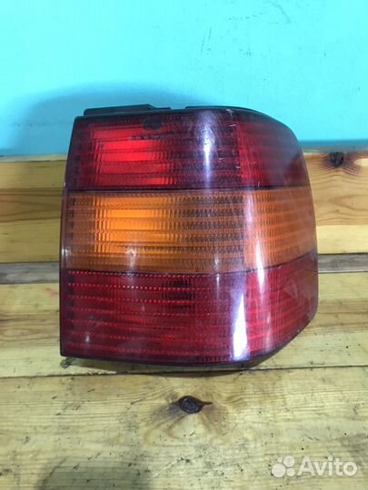 Фонарь задний Volkswagen Passat b4 седан