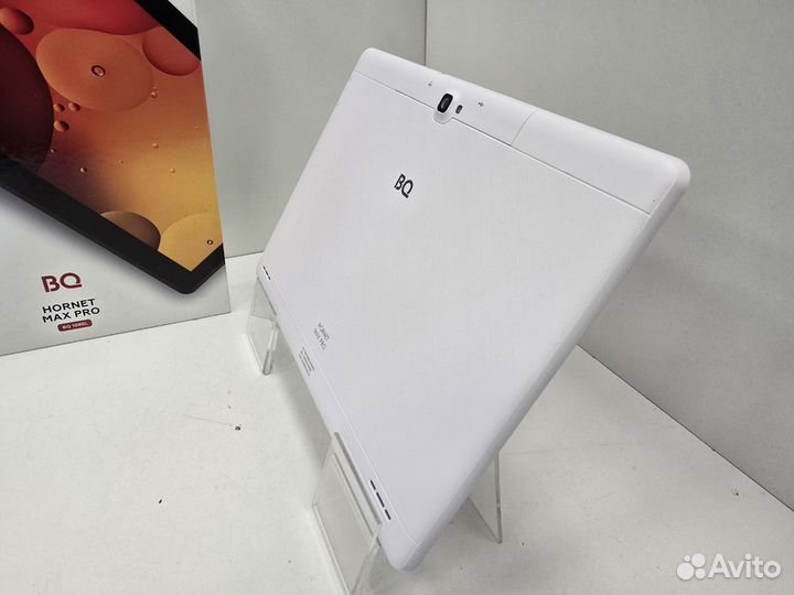 Планшет с SIM-картой BQ BQ-1085L Hornet Max Pro 2/16 GB