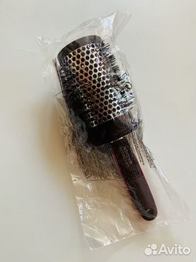 Круглая расческа брашинг