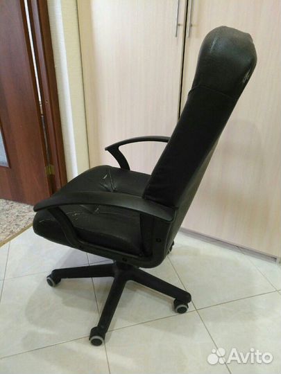 Компьютерное кресло