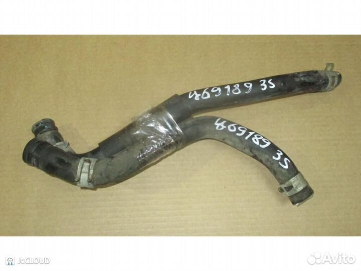 Патрубок радиатора на toyota caldina ST215G 3S-FE