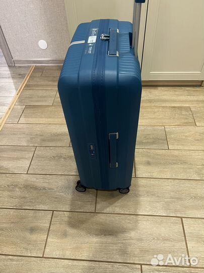 Чемодан samsonite новый M
