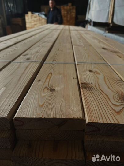 Шлифованные доски лиственницы 55x125 мм, равномерн