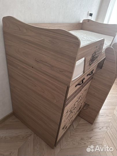 Кровать чердак