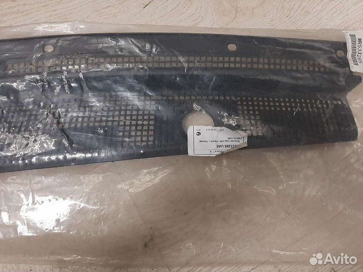 Накладка жабо левая Mitsubishi Lancer 9