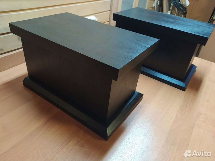 Подставки для акустики