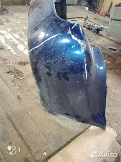 Бампер задний 4 на крайслер вояджер