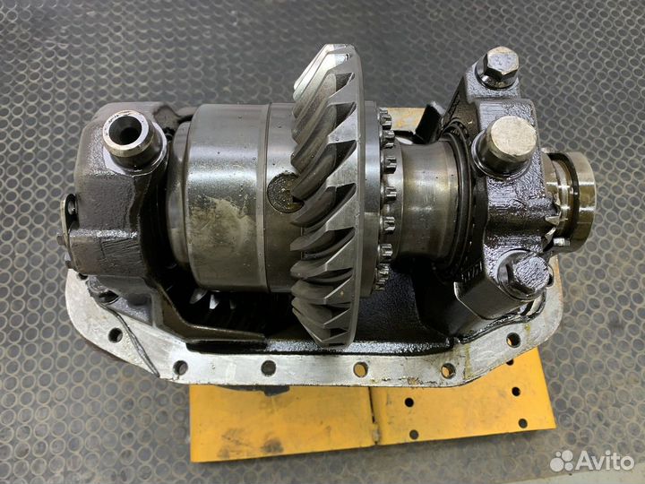 A9443300933 Редуктор среднего моста HD7