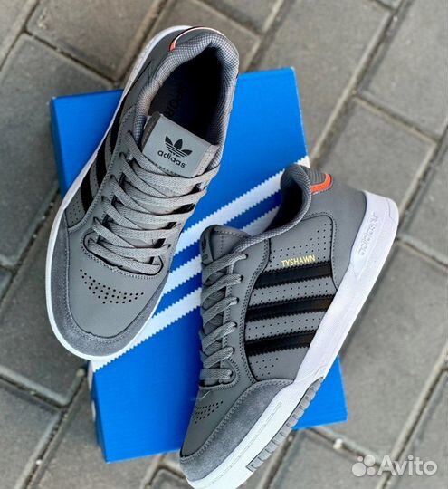 Кроссовки adidas