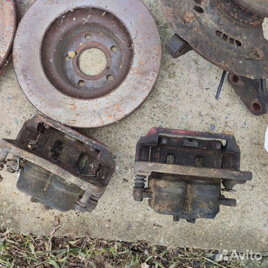 Запчасти для Subaru legacy