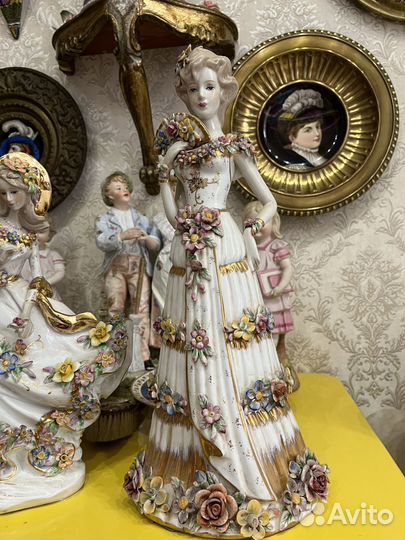 Фарфоровые статуэтки