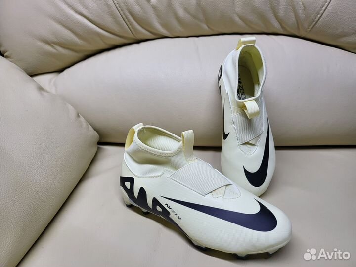 Новые детские бутсы Nike 37.5 и 38 р