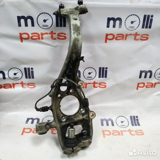 Кулак поворотный передний Audi A4 B9 2019