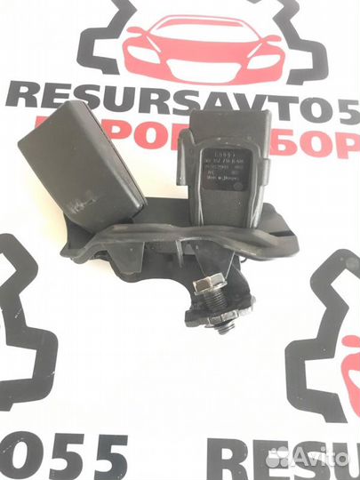 Замок ремня безопасности задний Audi A4 B8 2.0T