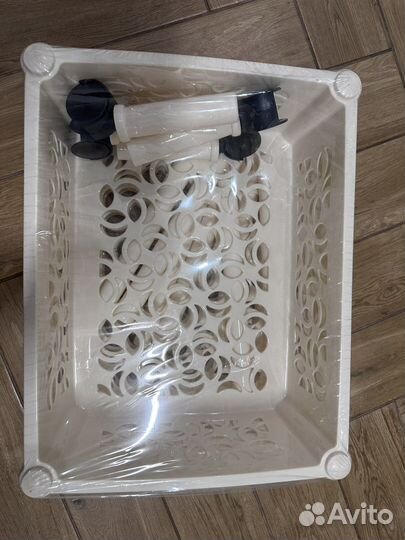 Этажерка пластиковая на колесиках, стеллаж