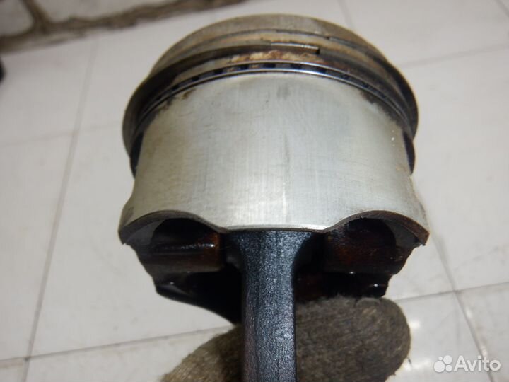 Поршень с шатуном Mitsubishi Space Star