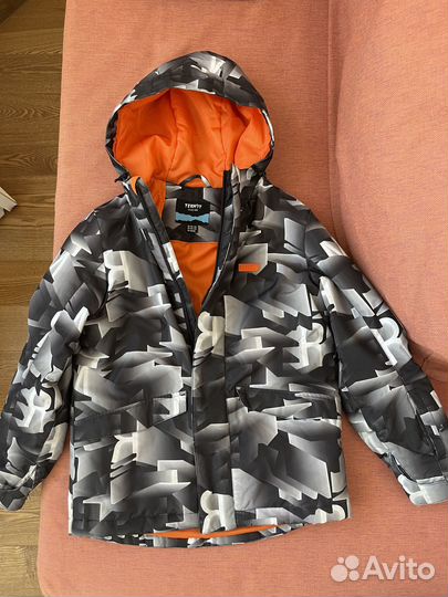 Куртка горнолыжная