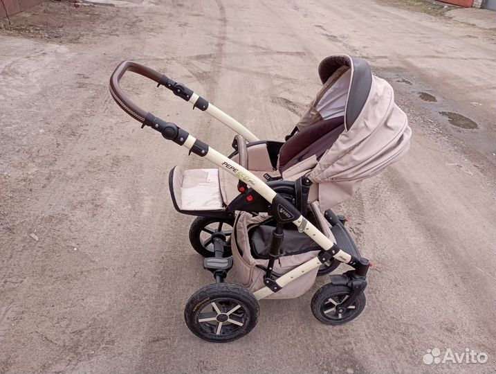 Коляска 3 в 1 с автолюлькой
