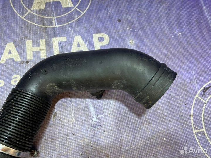 Патрубок воздушного фильтра Opel Astra H Z16XER