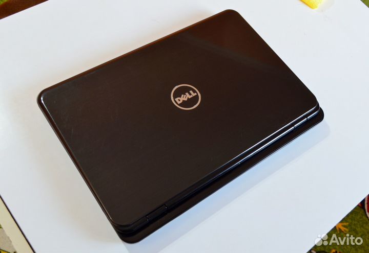 Надёжный ноутбук DeLL M5110 в отличном состоянии