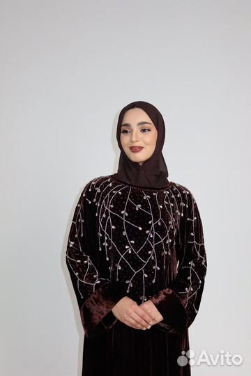 Бархатное платье