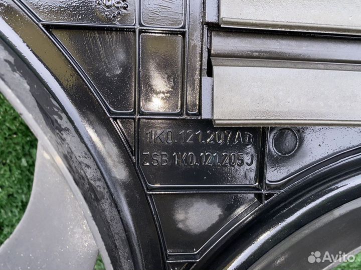 Диффузор радиатора Volkswagen Passat b6 3C5 1K0121