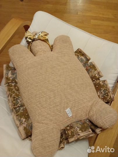 Гобеленовая подушка Черепаха в платочке