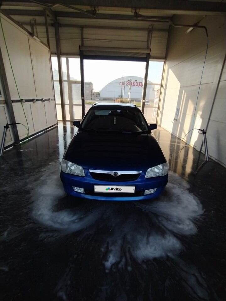Mazda 323: фото владельца