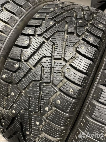 Pirelli Ice Zero 215/55 R16