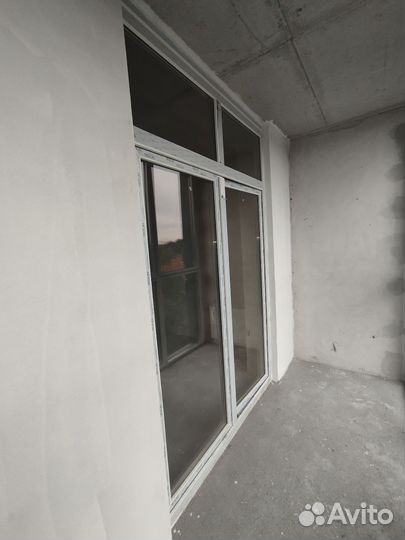 Оконный блок с дверью