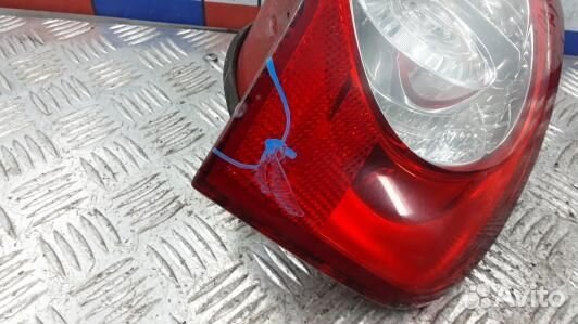 Фонарь задний правый volkswagen passat B6 (BDN18MY