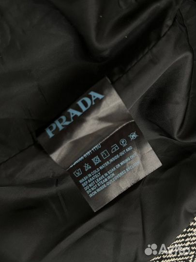 Пальто Prada