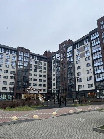 2-к. квартира, 79 м², 4/8 эт.