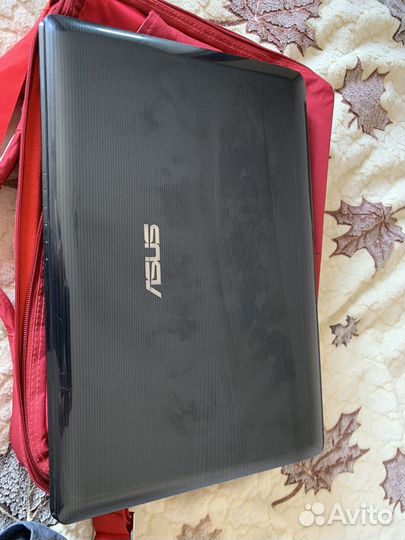 Ноутбук asus
