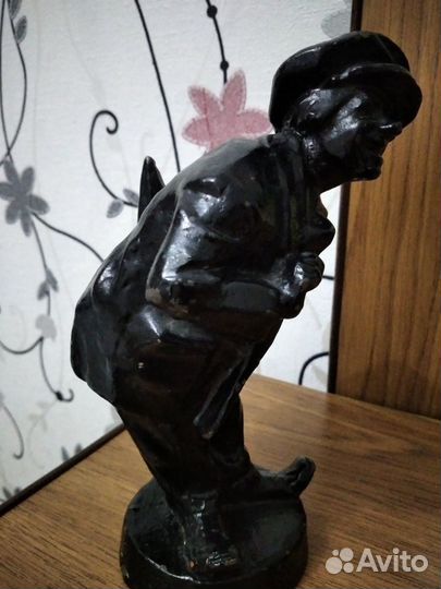 Чугунный клоун Олег Попов