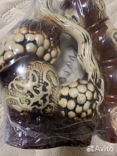 Глиняный кувшин для вина