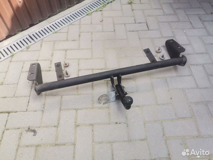 Фаркоп AvtoS Лада Веста