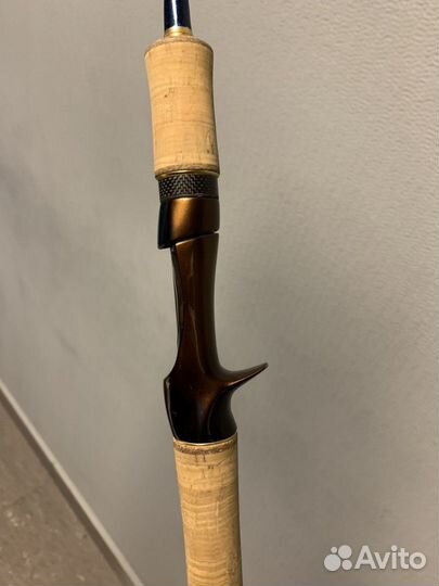 Кастинговый спиннинг Shimano World Shaula 15101F-2