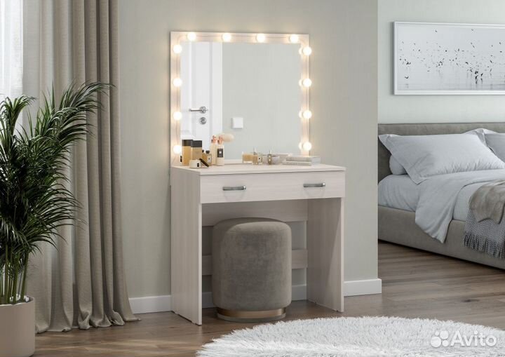 Туалетный столик с зеркалом и подсветкой