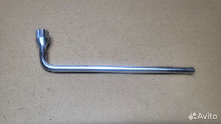 Балонный ключ на mercedes