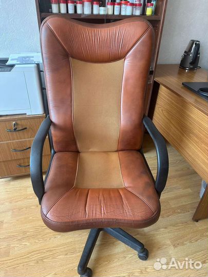 Кресло руководителя кожа бу