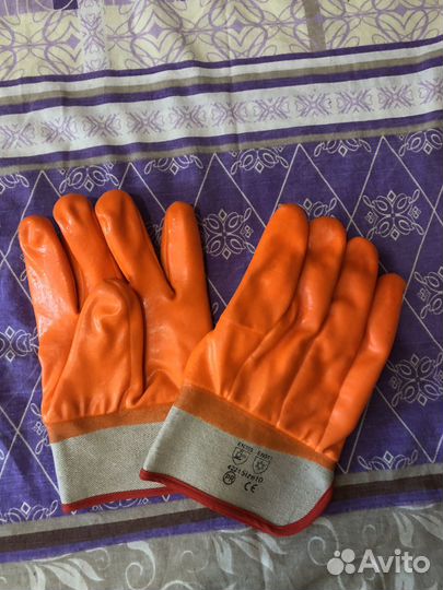 Перчатки